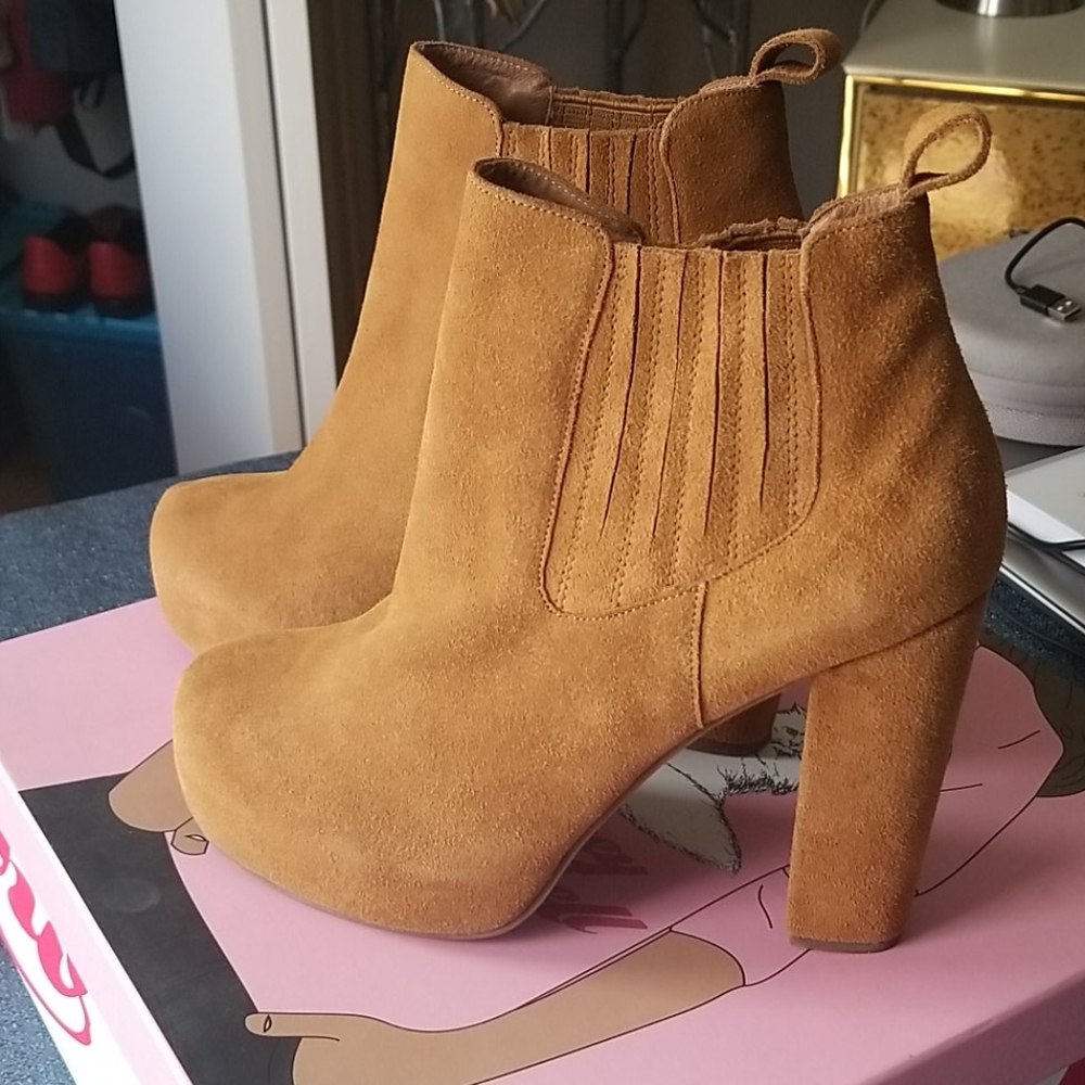 Jeffrey Campbell Abby Chelsea Bootie